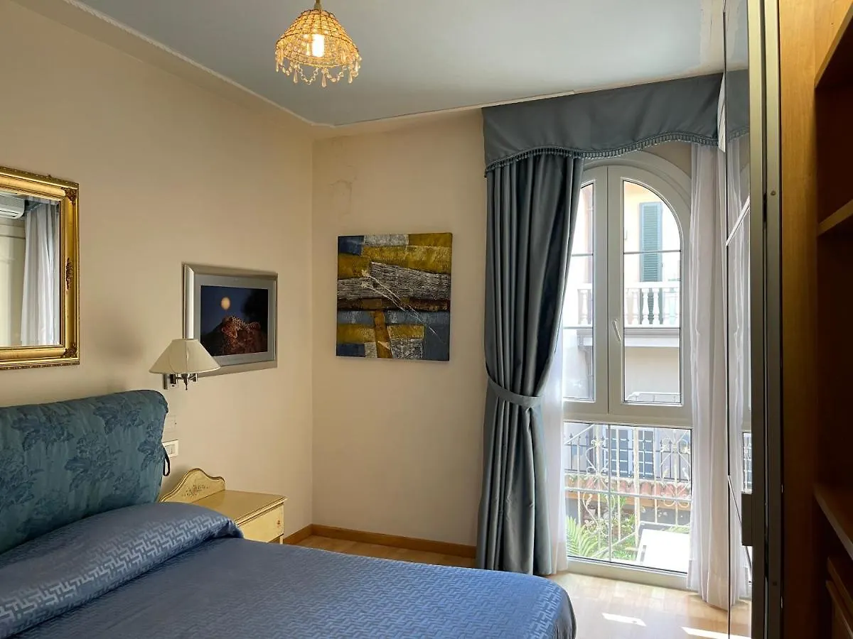 ***  Villa Tina Hotel Viareggio Olaszország