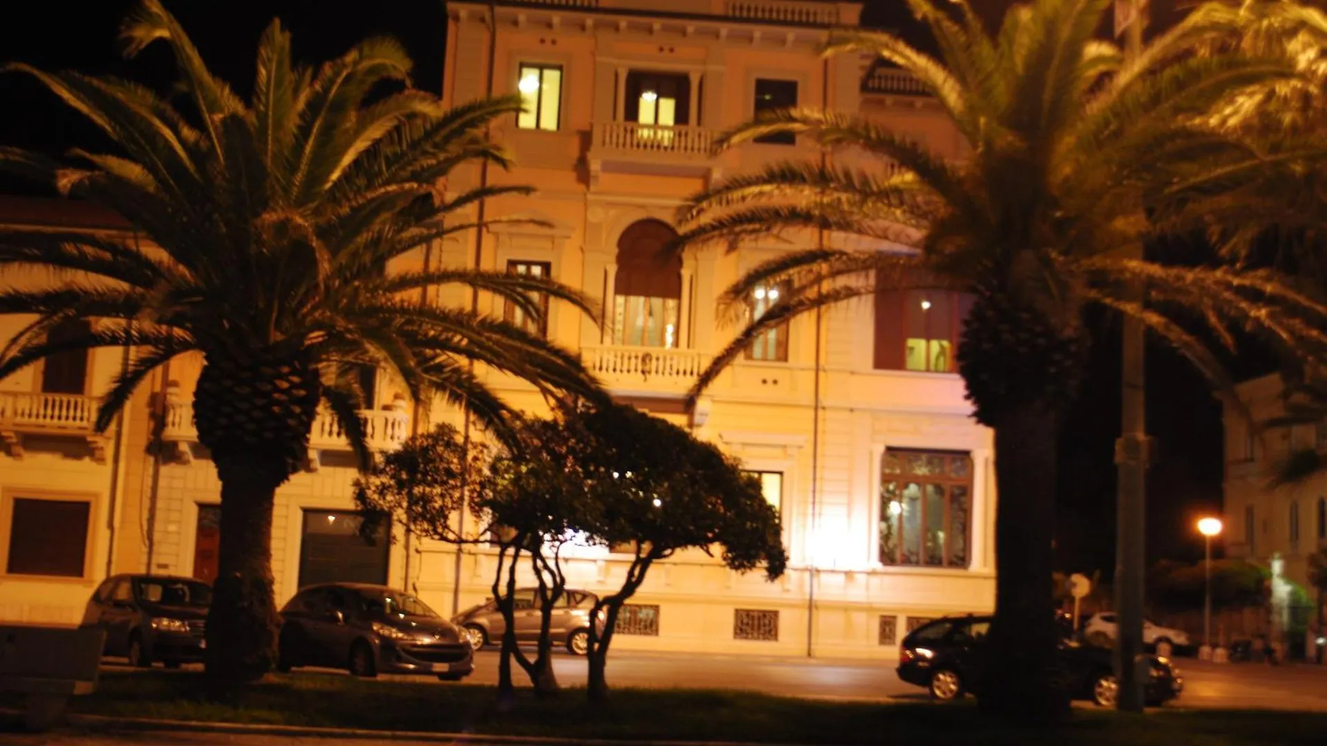 Villa Tina Hotel Viareggio 3*,  Italy