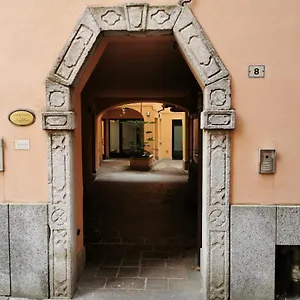  Apartment Centrolago Italy