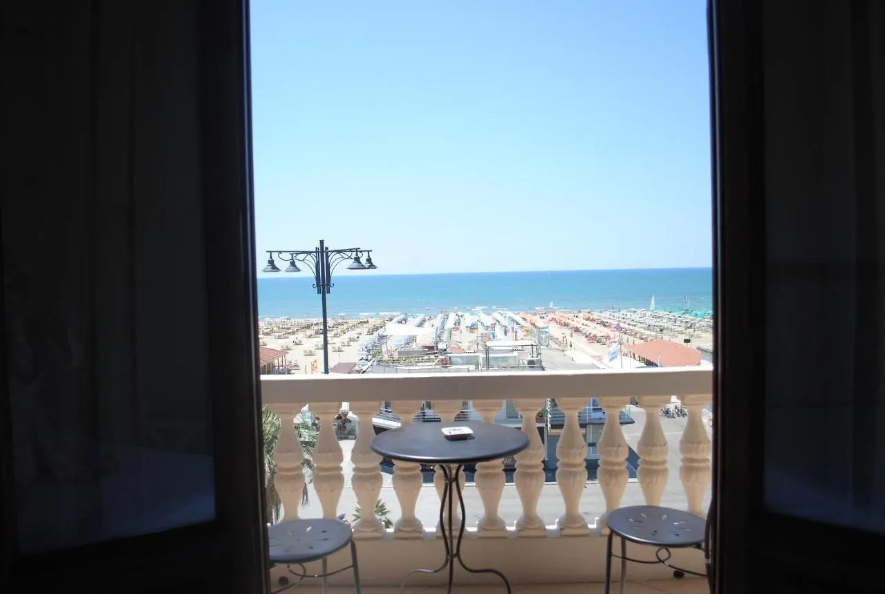 ***  Villa Tina Hotel Viareggio Italy