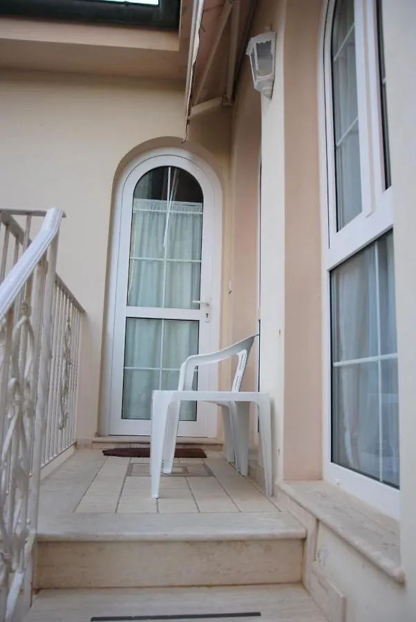 Villa Tina Hotel Viareggio 3*,  Italy