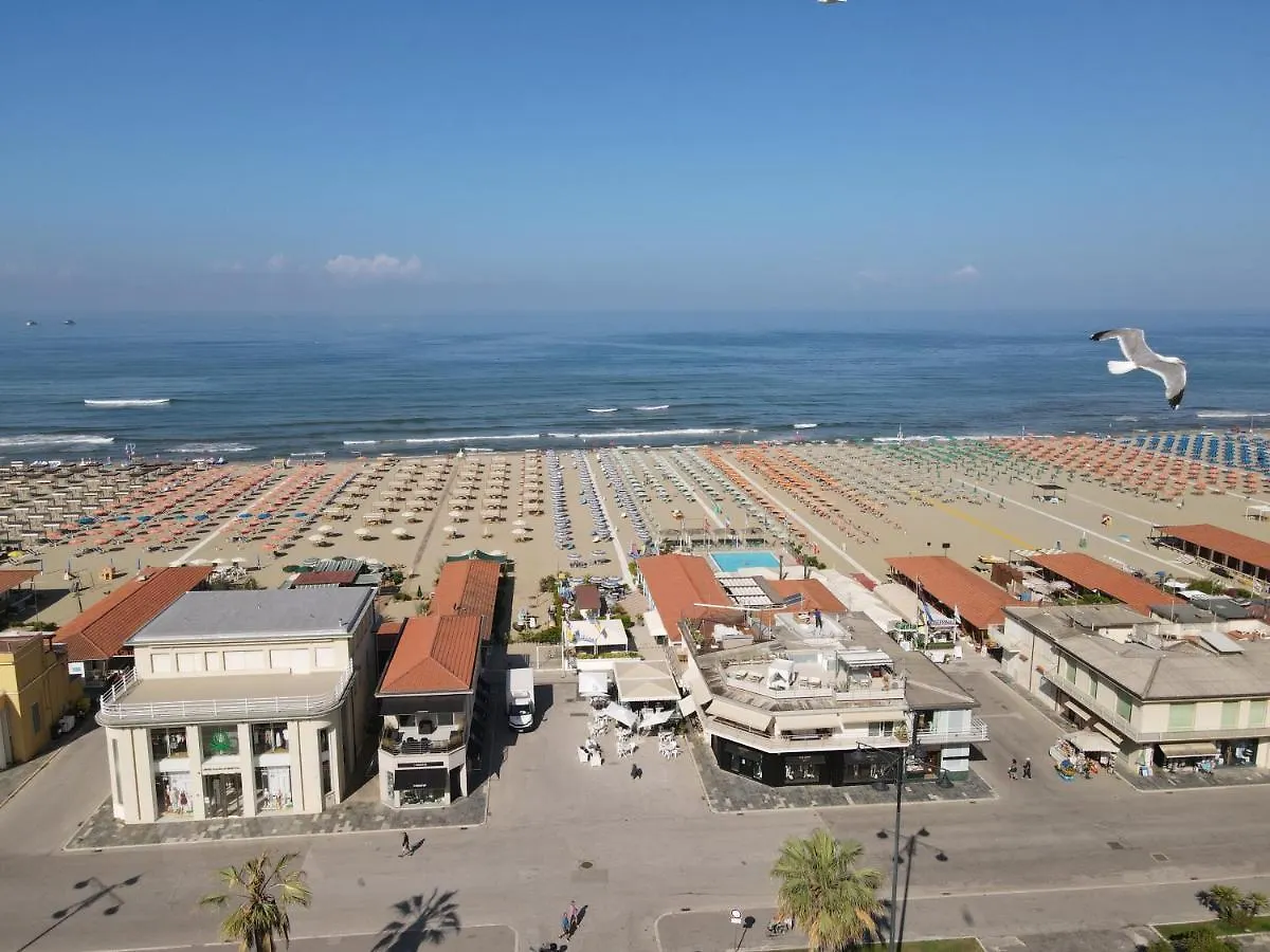 ***  Villa Tina Hotel Viareggio Italy