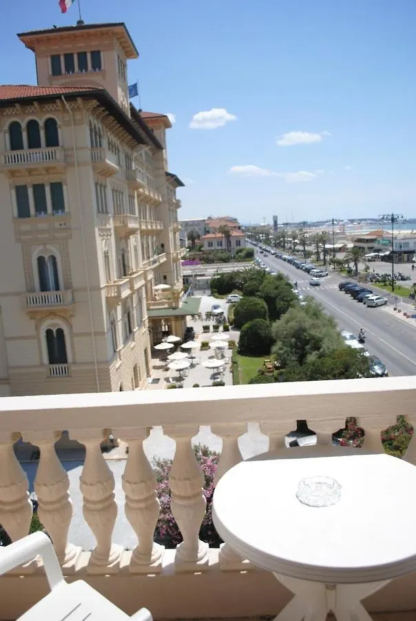 ***  Villa Tina Hotel Viareggio Italy